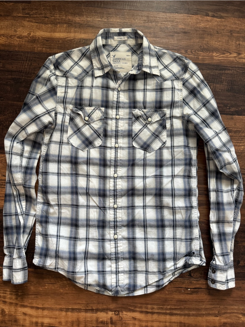American Eagle Outfitters Men's Blue Plaid western Shirt 100% cotton pearl snaps